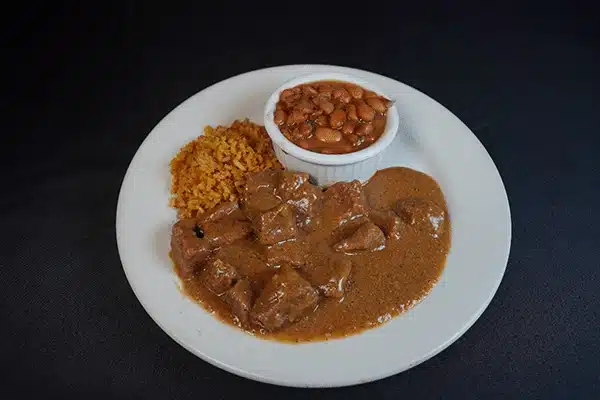 kids carneguisada with beans and rice